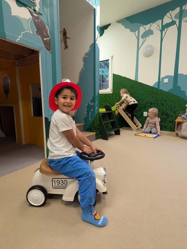 BB5FCF03-34B9-4EFB-8742-231D31EF3F9A