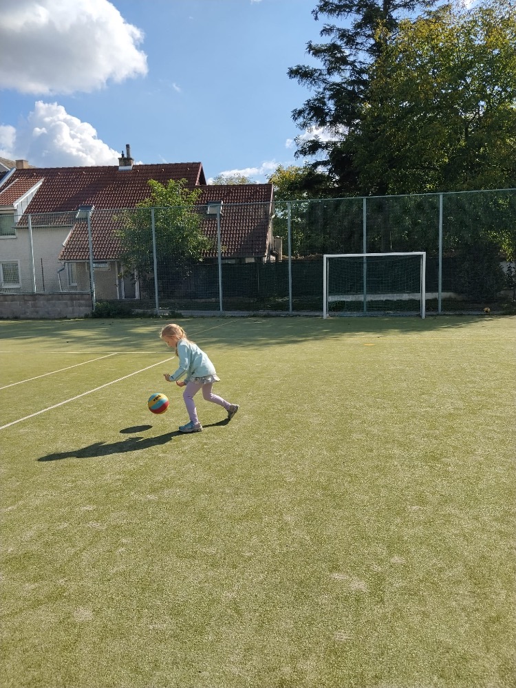 7562063F-8DFE-4970-B247-6DA60180FC66