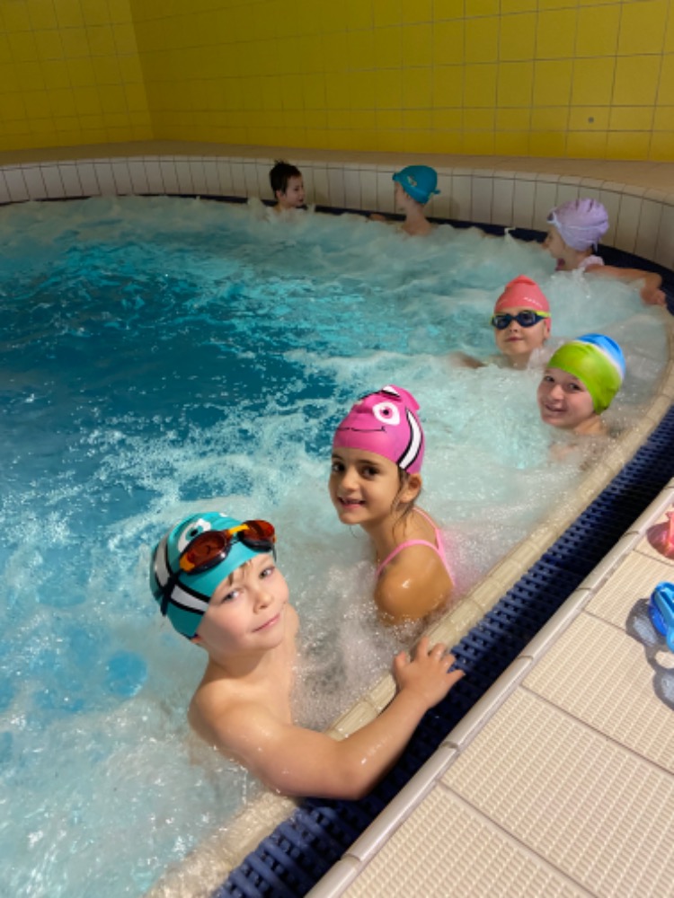 29727694-8886-42B4-BF0C-A3F8E5461C9D