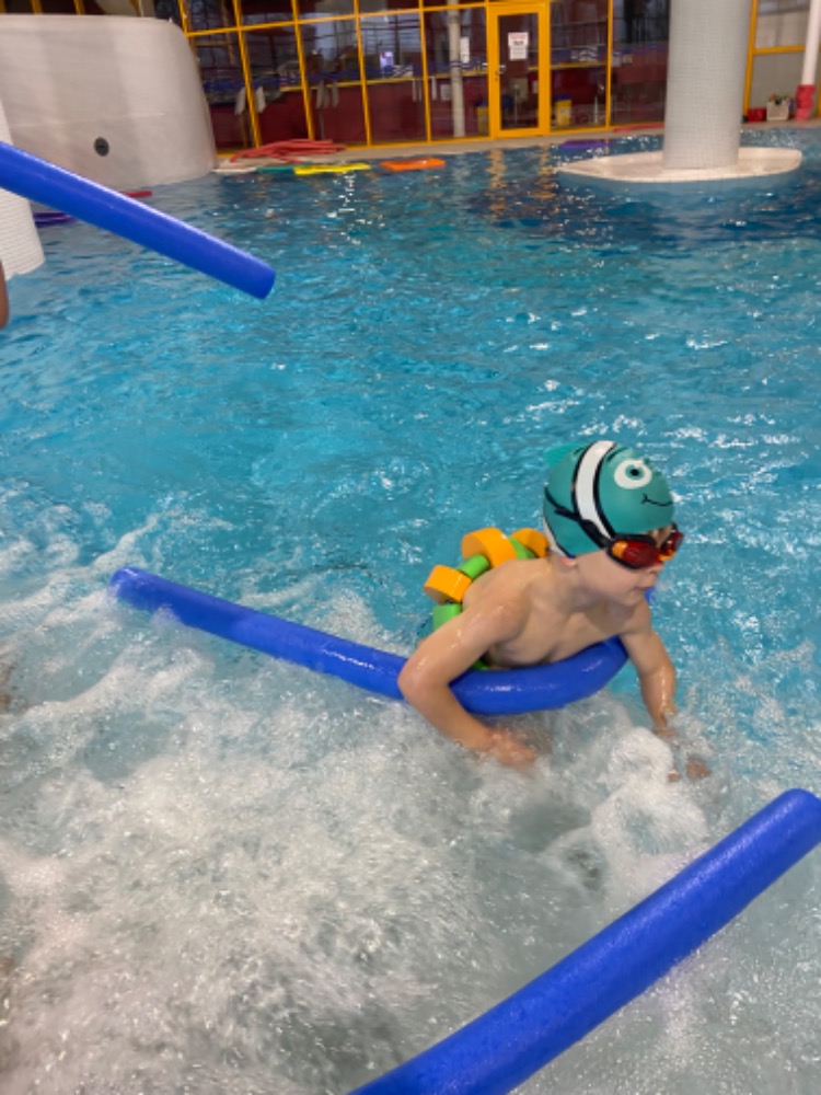 C85B2735-CD83-4DDA-B0E9-37818658F20B