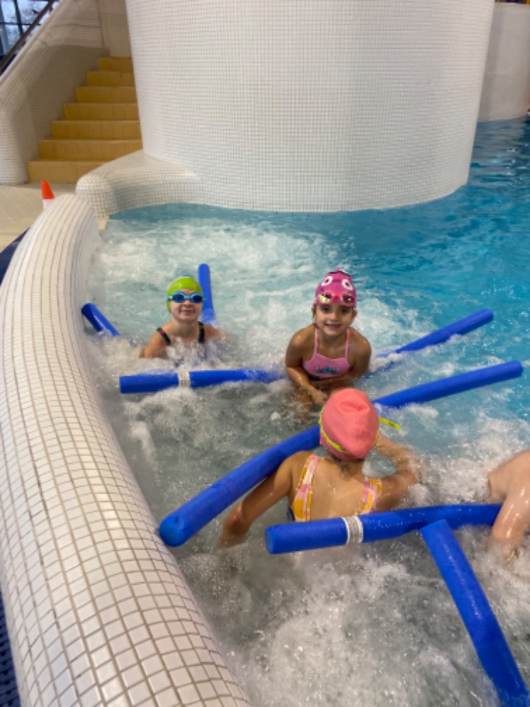 EB99FA03-5BE8-4466-8BEF-133B6DFACB08