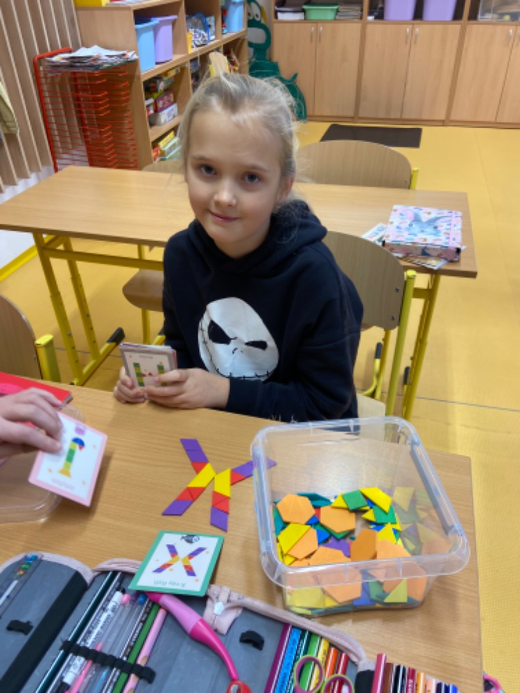 66C3B7B0-5331-4E7D-B281-577B5AA7D03F