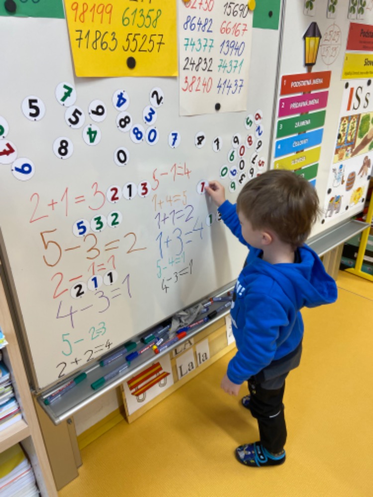 B05163A7-43A5-43F0-9FC3-0D4DBE44DC1C