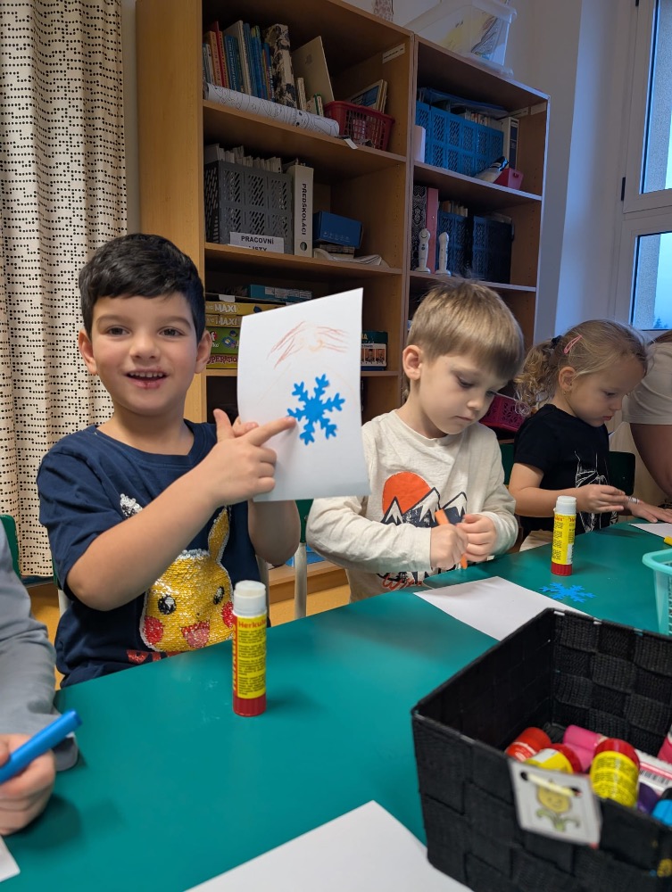 1E8E96F1-EBED-441E-B3B3-5C420016F164