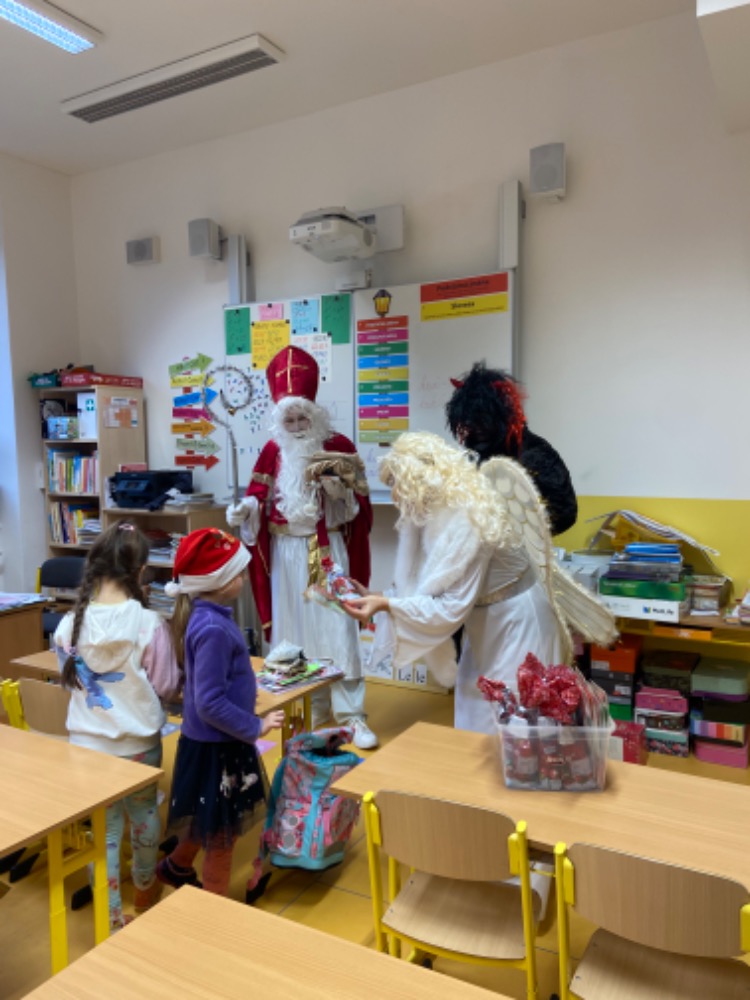 3E8EFA25-0EA3-4A0A-99F5-9200705571B0