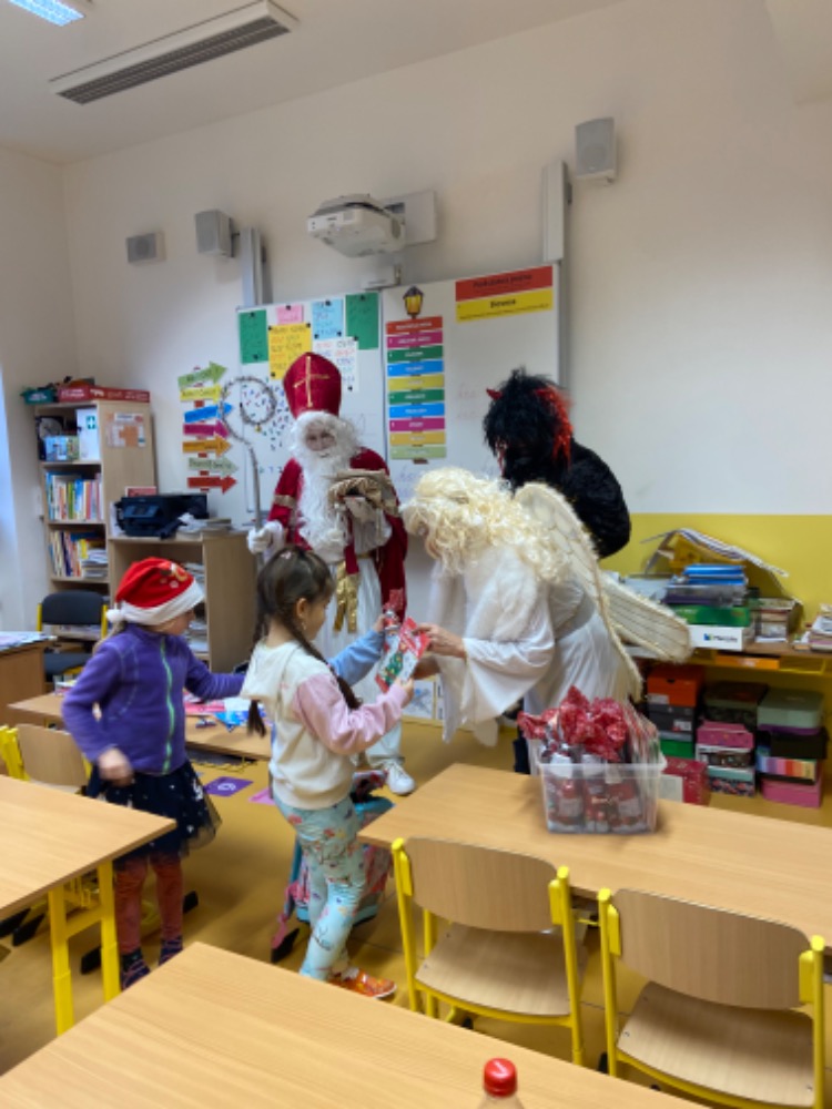 DED549A3-6BFA-4CAE-A9AF-BE4EE0329F47