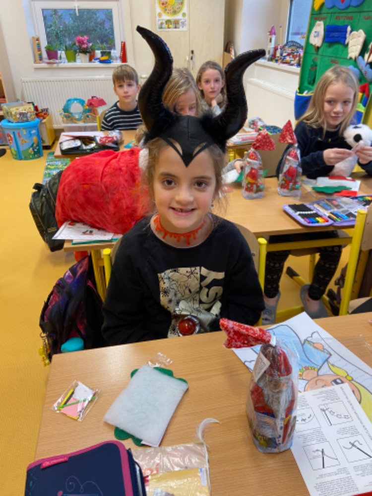 7C738A24-DFF1-43C8-9A2E-703A9EDB060C