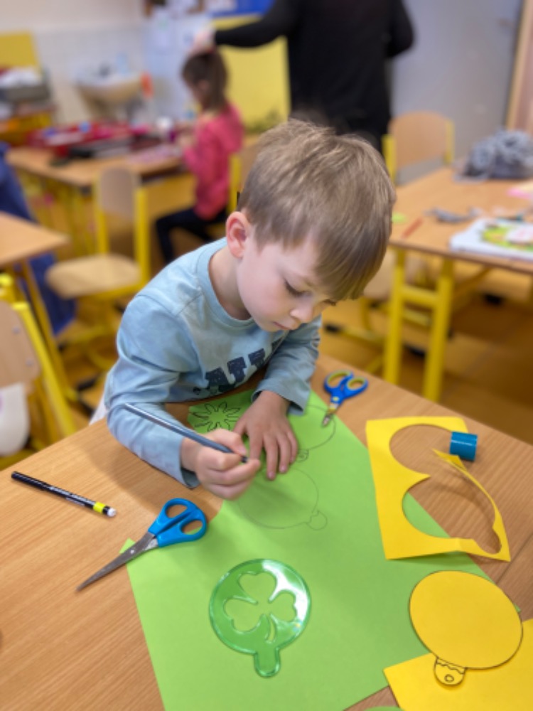 9F22D709-CFDF-4981-BEAC-677B8A320AE5