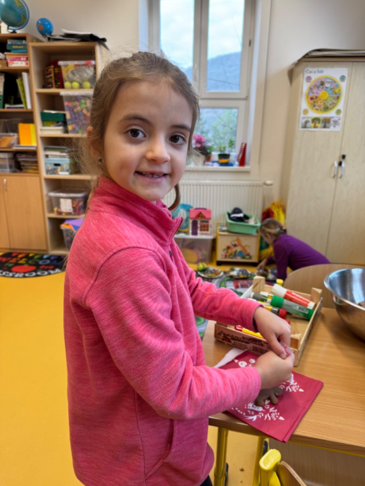 BFF6A3FE-C1AA-43B7-89C1-1403037534AB