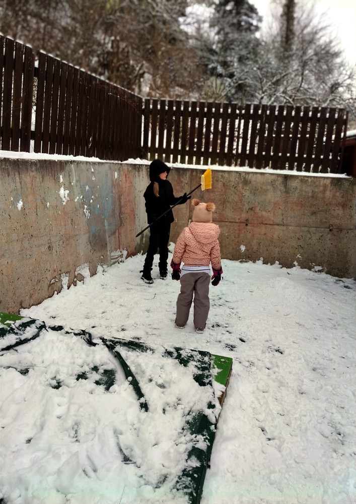 6DB95C15-C7B7-4FCF-8C05-3657CE7CDD77