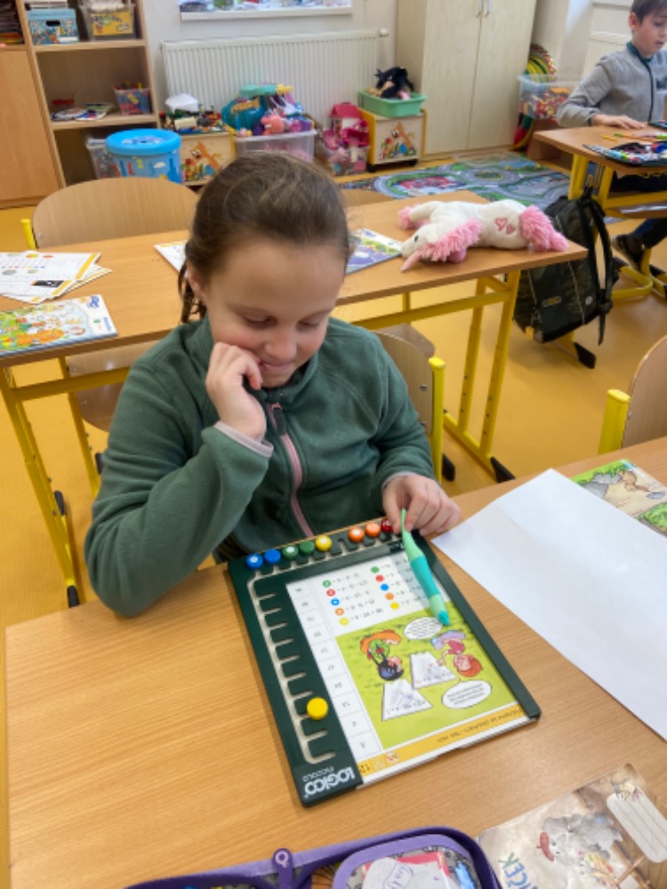 8C36EB02-79B1-4C8A-8E76-E8C6F90BCB0F