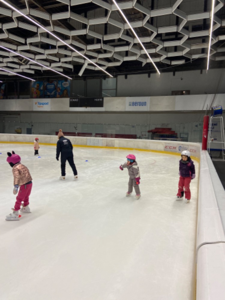 9ED7634F-CA89-42A3-B24F-259AD8C88B30