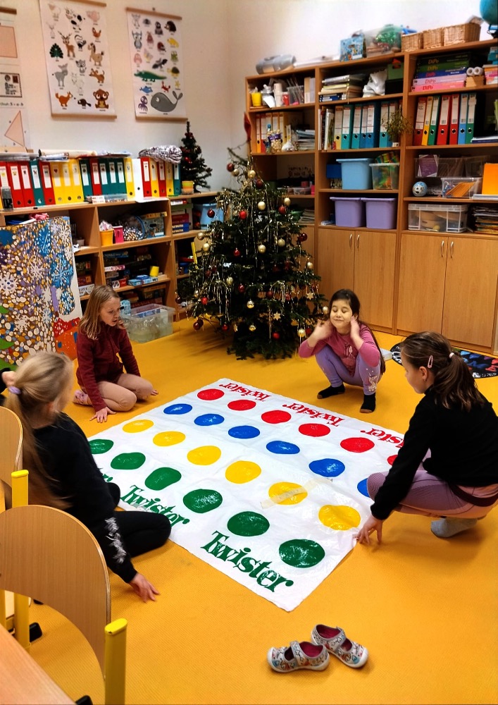 BCCB9B97-069B-4976-8D6C-0F48181F4DD8