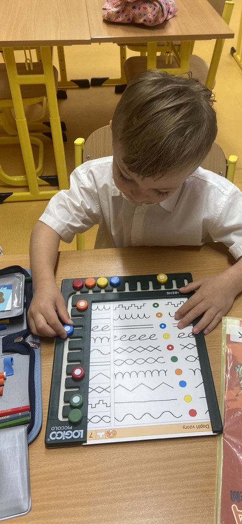 E4661B27-BC7A-4399-B36E-36CA779ACBAA