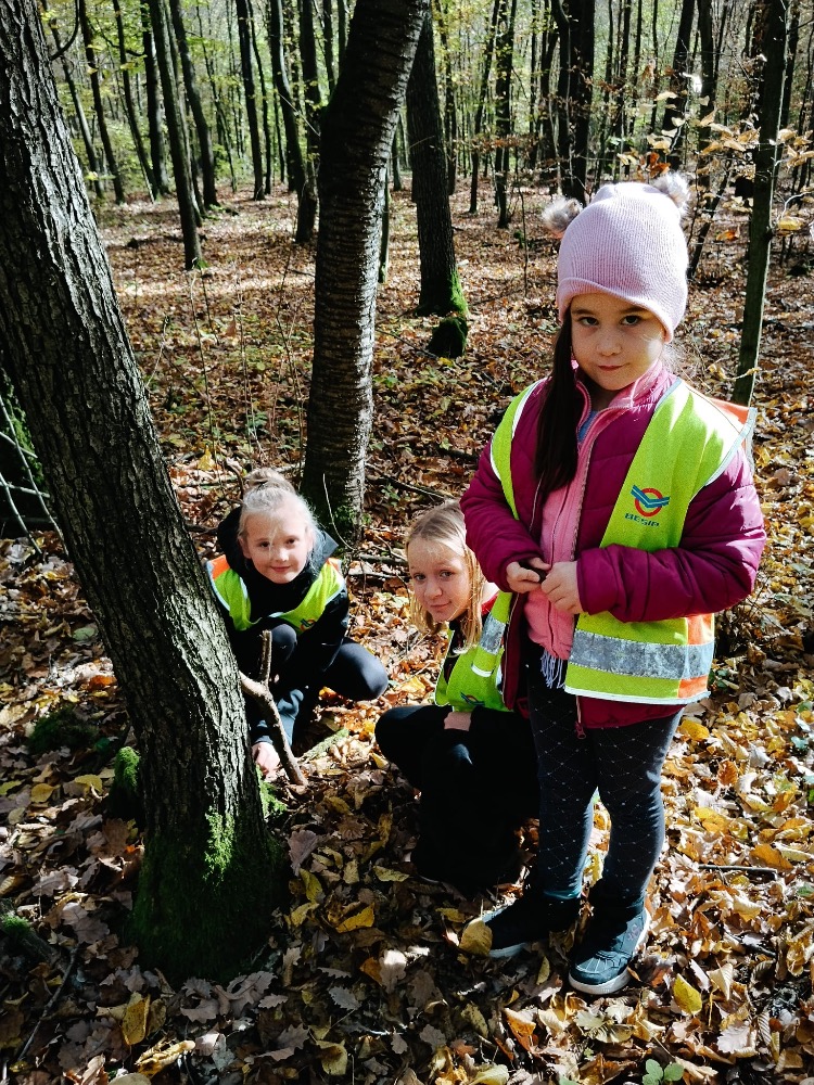 90A112FB-04C2-468D-8A62-C33294AE1A85