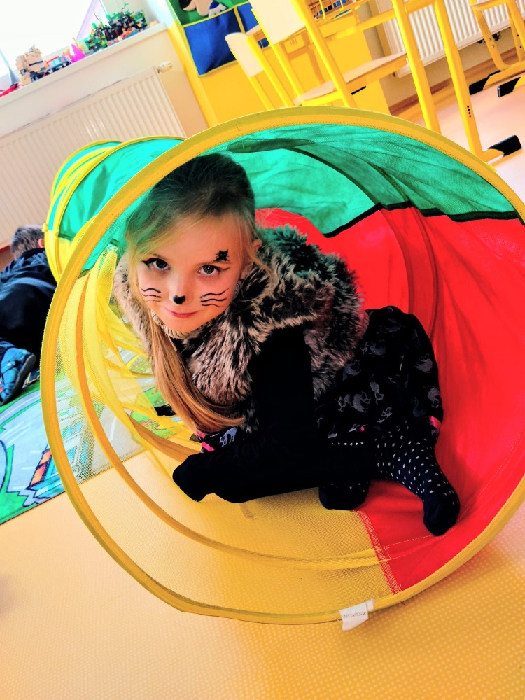 838AA3A8-9283-43E3-A93B-6E59163BF5D6