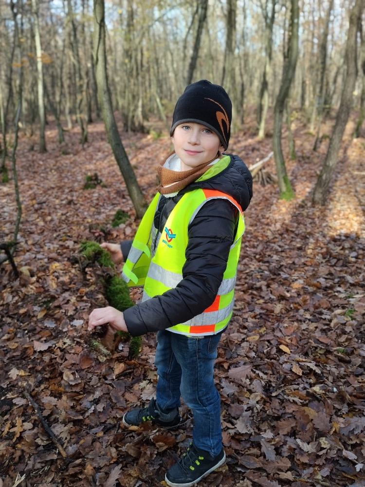 D9F3BAC6-6AF9-496A-9802-2BAC7CFBB574