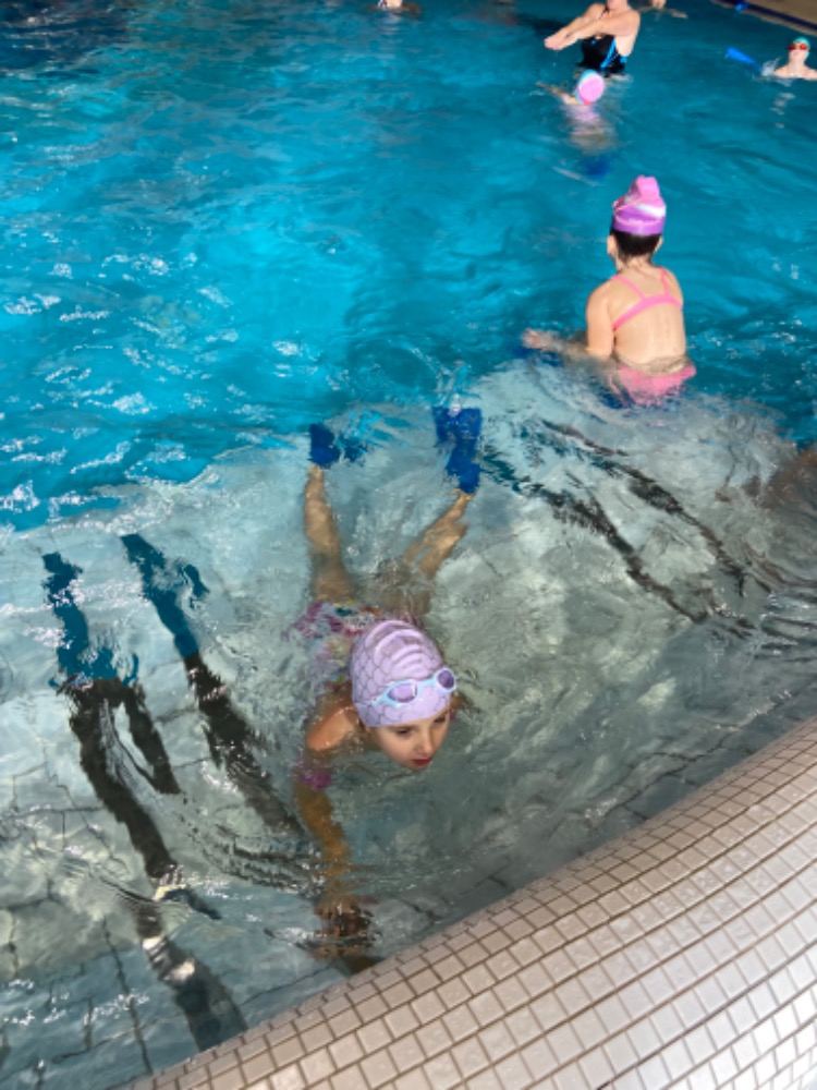 CDA3A506-69C2-4597-9DF8-29E53D03933C