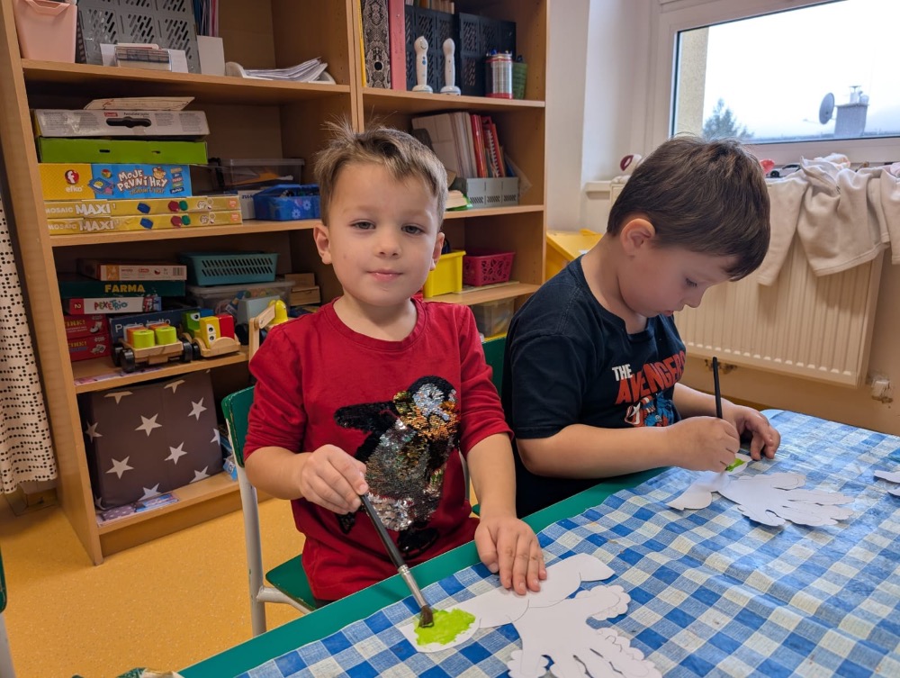 9E147FEA-2E5D-462A-9354-DA1D7FD83C08